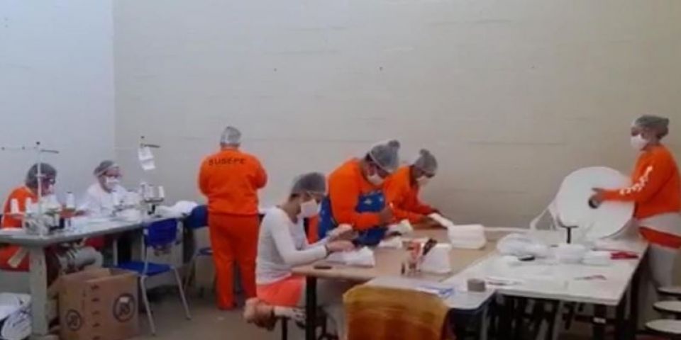 Apenadas vão produzir seus uniformes em oficina de costura da Penitenciária Feminina de Guaíba