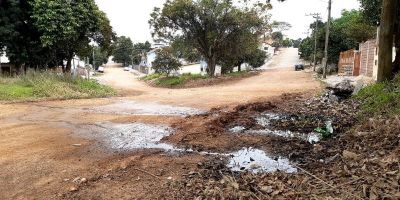 Moradores pedem solução para esgoto a céu aberto em Camaquã