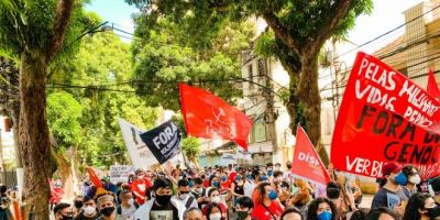 Protestos contra governo federal ocorrem neste sábado (29)