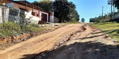 FOTOS E VÍDEO: moradores solicitam patrolamento na Rua Sertão em Camaquã