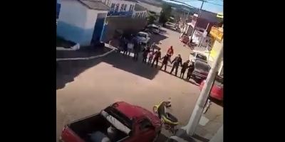 Vídeo mostra ação dos assaltantes do Banrisul em Amaral Ferrador