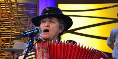 Aos 69 anos, morre a gaiteira, cantora e compositora Berenice Azambuja 