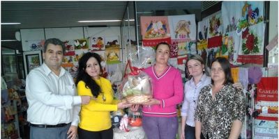Loja Casa do Artesão e FGTAS/Sine Camaquã sorteiam uma cesta do Dia das Mães
