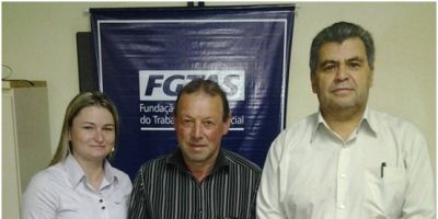 Vereador Leomar Boeira visita Agência FGTAS/Sine Camaquã