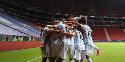 COPA AMÉRICA: Argentina vence Uruguai no clássico