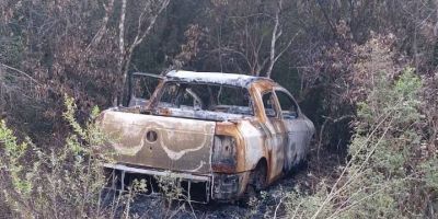 Veículo usado em assalto a banco é encontrado carbonizado em Encruzilhada do Sul