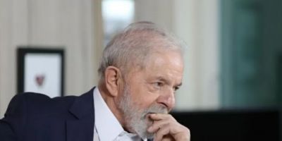 ELEIÇÕES 2022: nova pesquisa mostra que Lula vence no 1º turno com 49% dos votos contra 23% de Bolsonaro