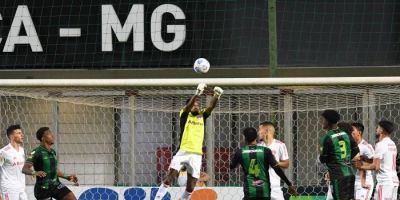 Com Edenilson no gol nos últimos minutos, Inter empata com América-MG