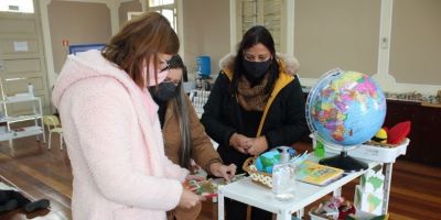 Práticas Montessorianas são trabalhadas em encontros com professores em Camaquã