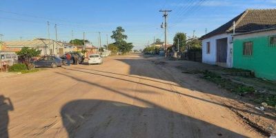 Trabalhos de patrolamentos são realizados em Camaquã