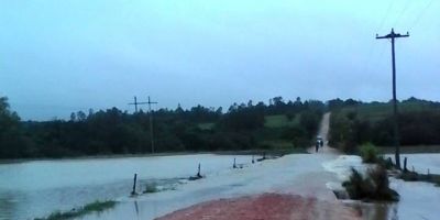 Chuvas constantes ocasionam transtornos em Camaquã e região