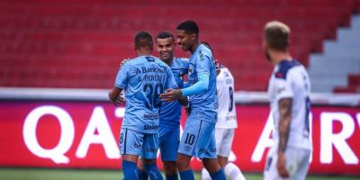 SUL-AMERICANA: Grêmio bate LDU na altitude e volta a vencer na temporada