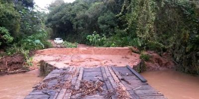 Secretário vistoria pontes no interior de Camaquã