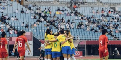 Olímpiadas: seleção brasileira feminina goleia China na estreia