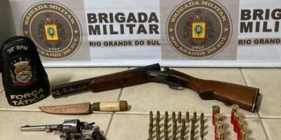 Trio é preso por porte ilegal de arma e tráfico de drogas em Camaquã