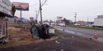 Acidente entre veículos causa três mortes em rodovia do RS