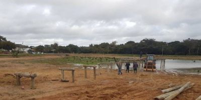 Começam as obras do novo trapiche na Prainha em Camaquã