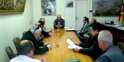 Prefeito de Camaquã se reúne com representante da empresa Makena