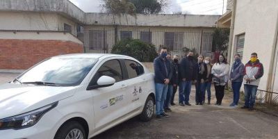 Secretaria do Desenvolvimento Social entrega veículo aos Cras de Camaquã