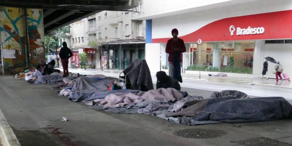 Comissão debate política para população em situação de rua