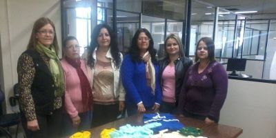 Programa Gaúcho de Artesanato  e FGTAS/Sine Camaquã  participam da Campanha do Agasalho 2015