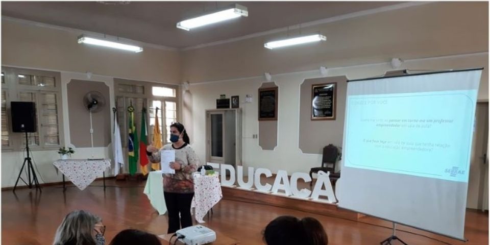 Workshop Professor Empreendedor é realizado pela Rede Municipal de Ensino de Camaquã