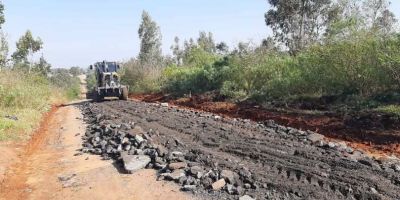 Trecho da Rua Volzear Longaray recebe melhorias em Camaquã