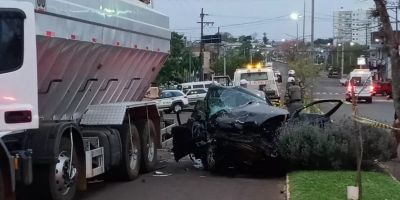 Jovem morre após colidir em caminhão no RS