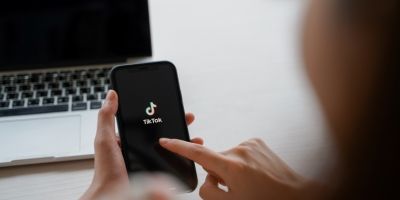  Vídeos mais longos no TikTok? Rumores indicam que plataforma estaria testando mais uma atualização