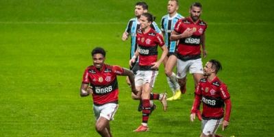 Copa do Brasil: com um jogador a mais, Grêmio é goleado pelo Flamengo na Arena