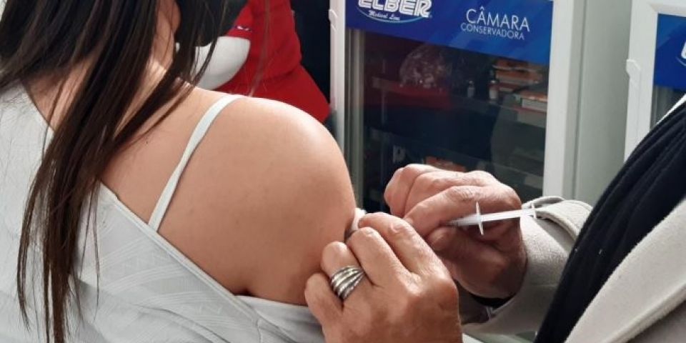 Secretaria da Saúde intensifica ações de vacinação contra a covid em Camaquã 