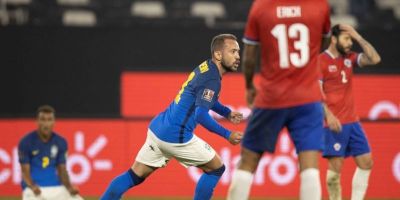 Eliminatórias: Brasil não joga bem, mas mesmo assim vence Chile