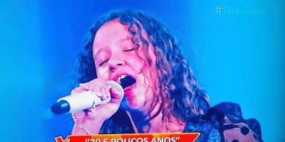 Mesmo fazendo boa apresentação, camaquense Evellyn Katzer não passa de fase no The Voice Kids 