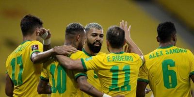 Eliminatórias: Brasil vence Peru e mantém campanha perfeita