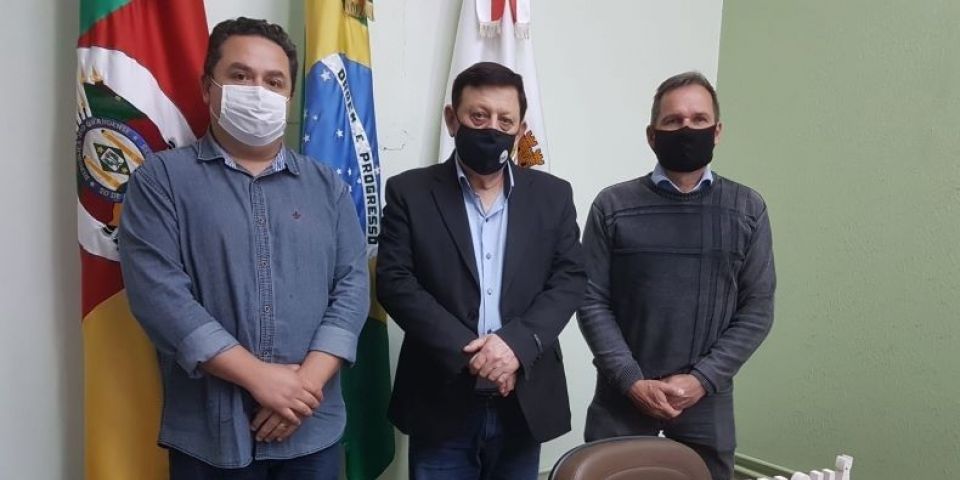 Representante de município da região visita Camaquã