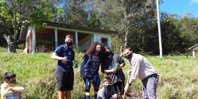 Projeto Verde é Vida da Afubra comemora 30 anos com ação na escola Chequer Buchaim em Camaquã 