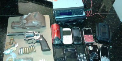 Homem é preso em Camaquã acusado por tráfico de drogas e porte de arma