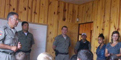 Canguçu - Brigada Militar promove aula Inaugural do Projeto Brigada Mirim