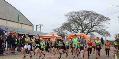 Domingo é marcado por competições esportivas no Ginásio Municipal de Camaquã