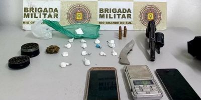 Jovem é preso com drogas, armas e munições em São Lourenço do Sul 