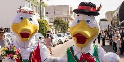 Sonnenschein realiza carreata e drive-thru em alusão à Südoktoberfest