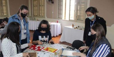 Professores de Camaquã participam de Oficinas de Criação de materiais pedagógicos