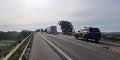 Acidente entre ônibus e carreta causa lentidão no trânsito da BR-290 em Eldorado do Sul