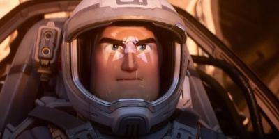 Lightyear é sobre o verdadeiro Buzz Lightyear ou um Buzz Lightyear que é real?