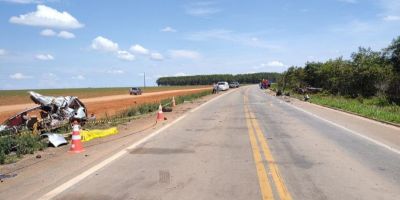 Grave acidente envolvendo ambulância e caminhonete deixa 13 mortos em Mato Grosso 