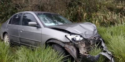 Na manhã desta quinta ocorreu um acidente envolvendo dois carros na BR-116 em Camaquã