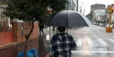 Chuva e risco de temporais marcam a quarta-feira no RS