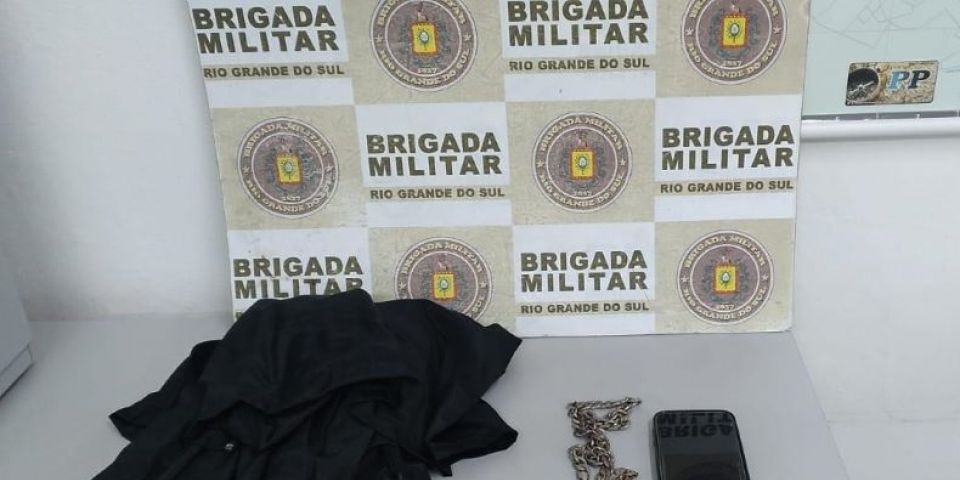 Brigada Militar prende homem e apreende adolescente por roubo a pedestre em São Lourenço do Sul 