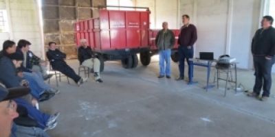 Assentamento de Hulha Negra será piloto em produção de uvas comuns orgânicas