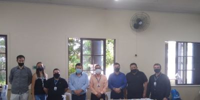 Executivo camaquense participa de entrega de cartões do programa Devolve ICMS